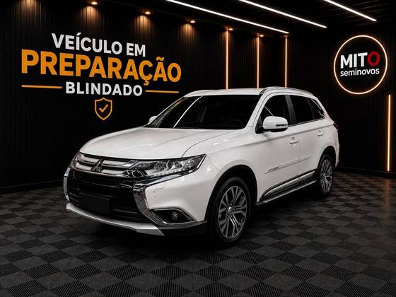 MITSUBISHI OUTLANDER 2.2 4X4 16V DIESEL 4P AUTOMÁTICO MITSUBISHI OUTLANDER 2.2 4X4 16V DIESEL 4P AUTOMÁTICO